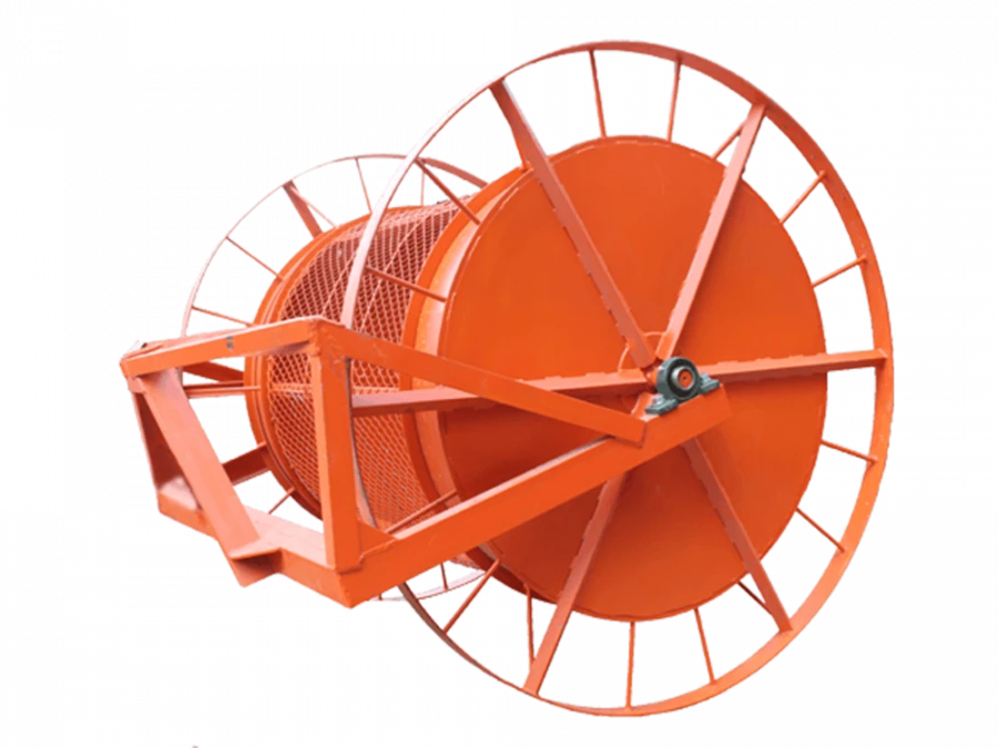 Mulcher for Covering Crops with Wood Chips and Peat - MSB-02
