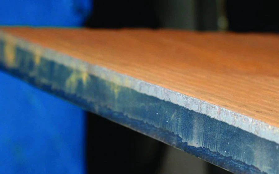 لوحة بيميتالية مقاومة للاهتراء RTP 214