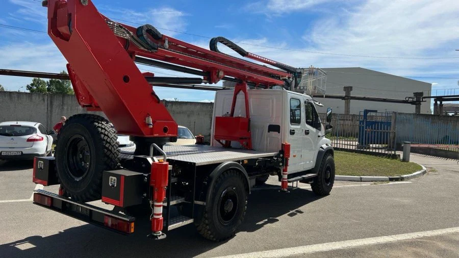 Self-Propelled Boom Lift PSS-131.22E 58B-TV "Red Machine