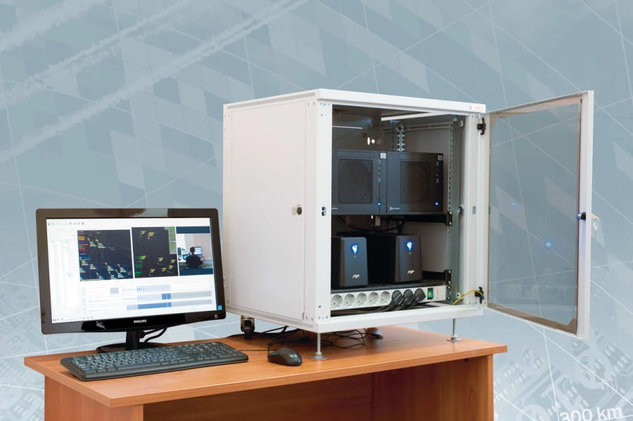 نظام التسجيل التلقائي متعدد القنوات للمعلومات الرادارية والصوتية "سمارت