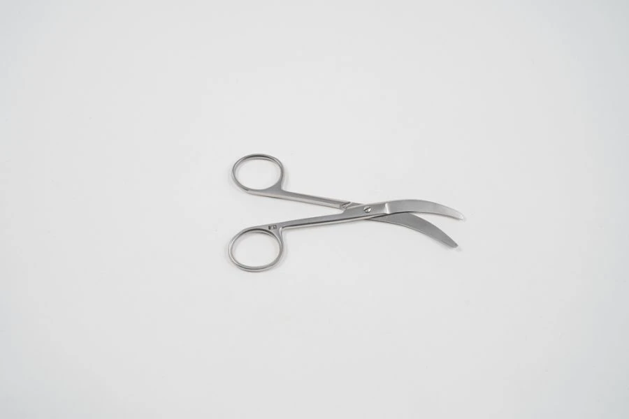 Horizontal Curved Umbilical Scissors, 150mm - VZ-N-11