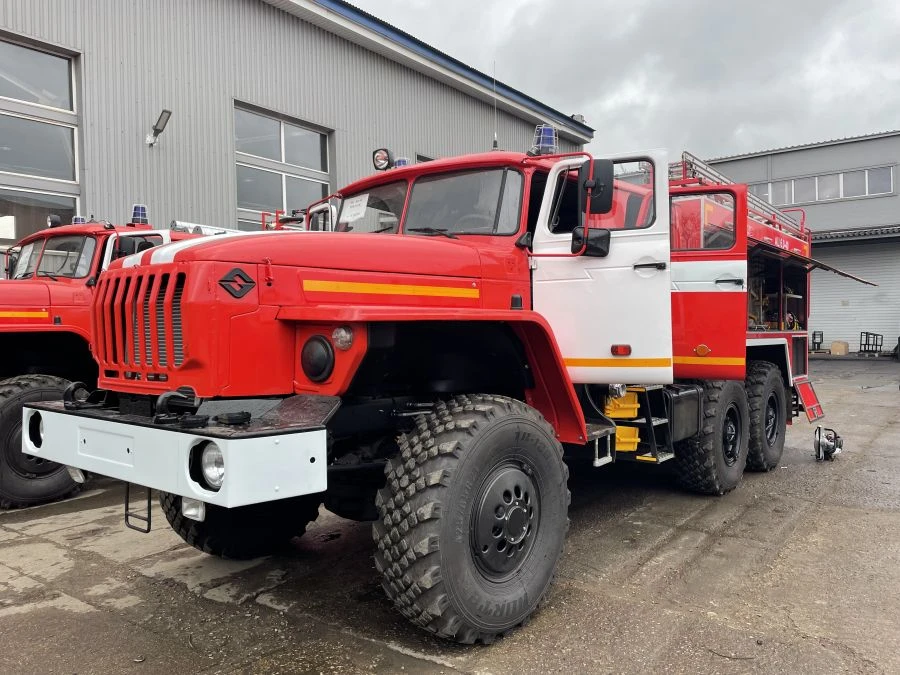 Fire Tanker Vehicle AC 4.0…9.0-40, Type 4344-08, Modification 4344A4