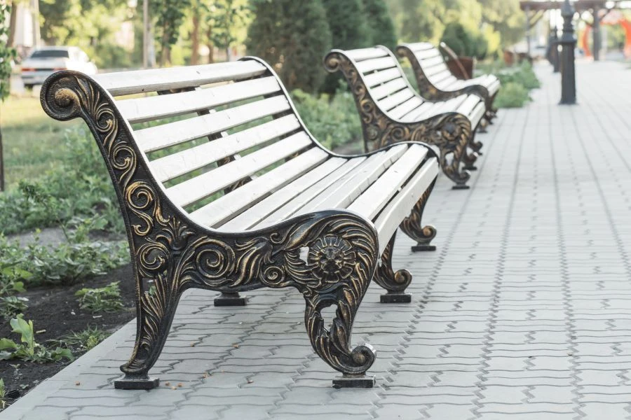 Yalta Bench CK-1-2 - 2m Length, Cast Iron Legs