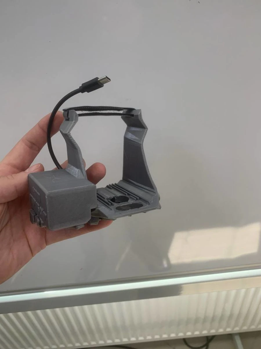 نظام الإفراج التلقائي عن الحمولة للطائرات بدون طيار