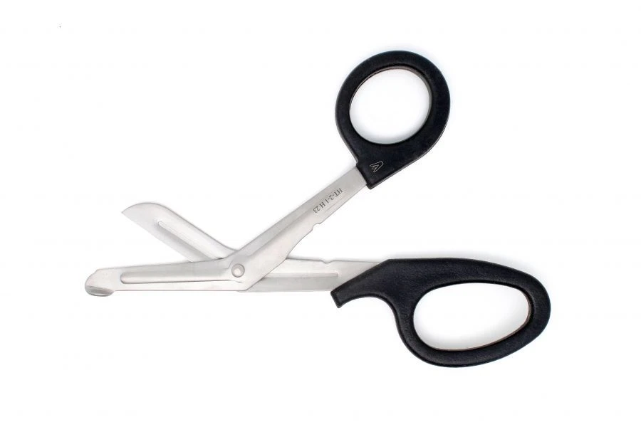 مقص تكتيكي بحافة معززة، 180 مم طراز NT-2-1