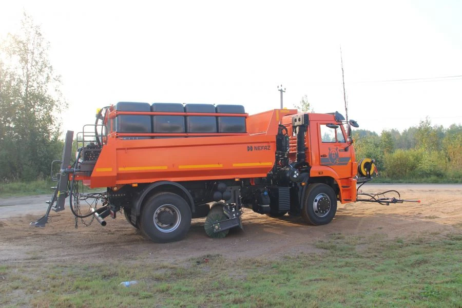 All-Season Road Sweeper MKDU-10 based on KAMAZ-53605-A5