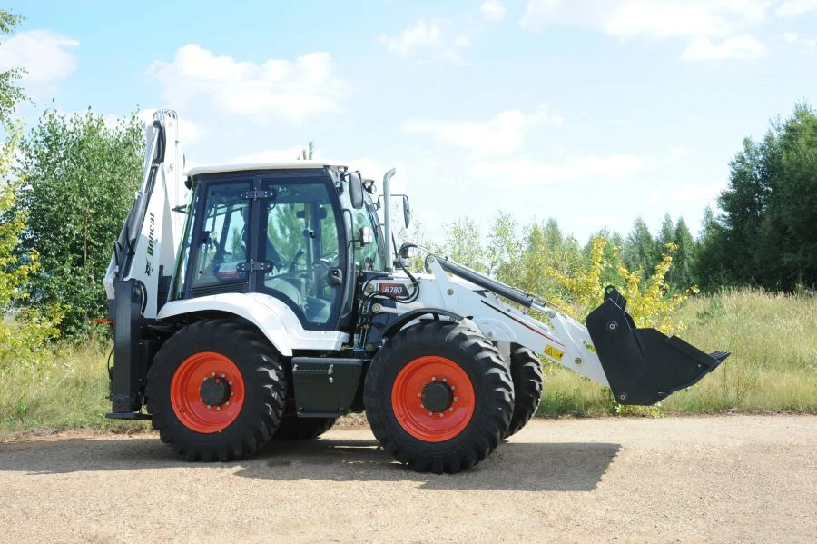 Bobcat B780 Backhoe Loader Multifunctional Machine
