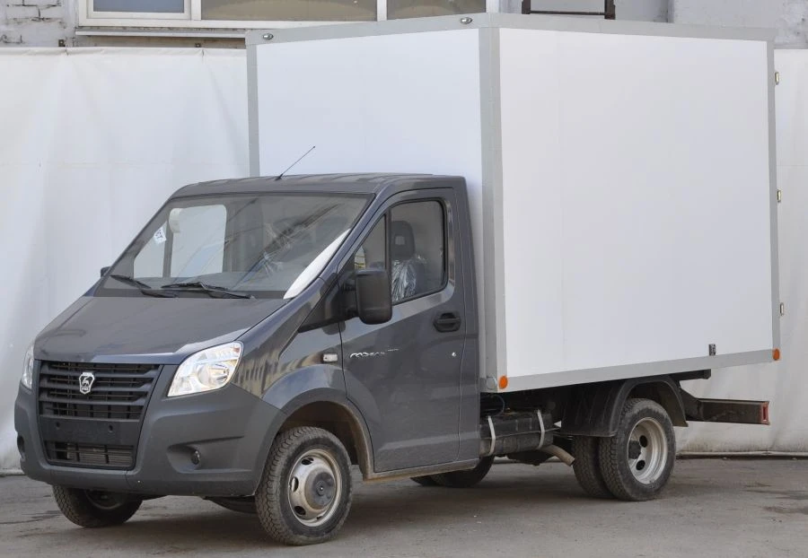 شاحنات ديزل بقدرة تحميل تصل إلى 3.5 طن، طراز 2824P