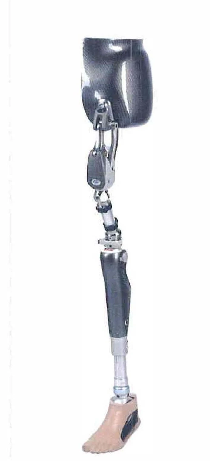 الأطراف الصناعية المودولية للتحكم بالمعالج الدقيق عند بتر الفخذ PN-VCHM