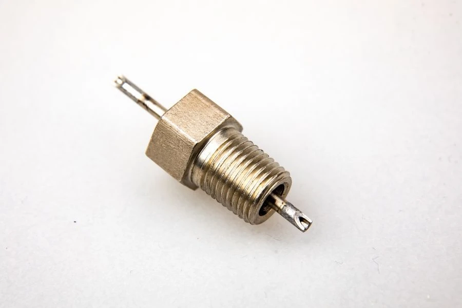 ECG Connector (Plug) for Electrical Circuits