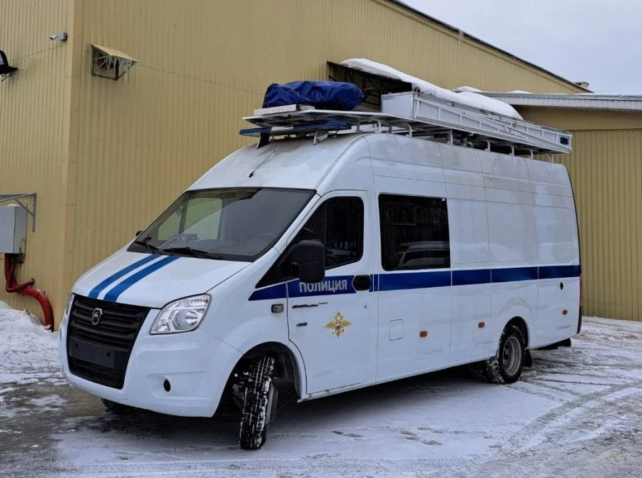 Mobile Communication Node for Robotics Complex Model 5027G1-RK Based on GAZelle NEXT