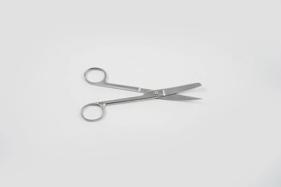 Vertical Curved Scissors with Sharp Point, 170 mm - VZ-N-4-1